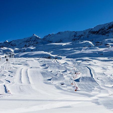 Готель Le Pic Blanc Alpe d'Huez Екстер'єр фото