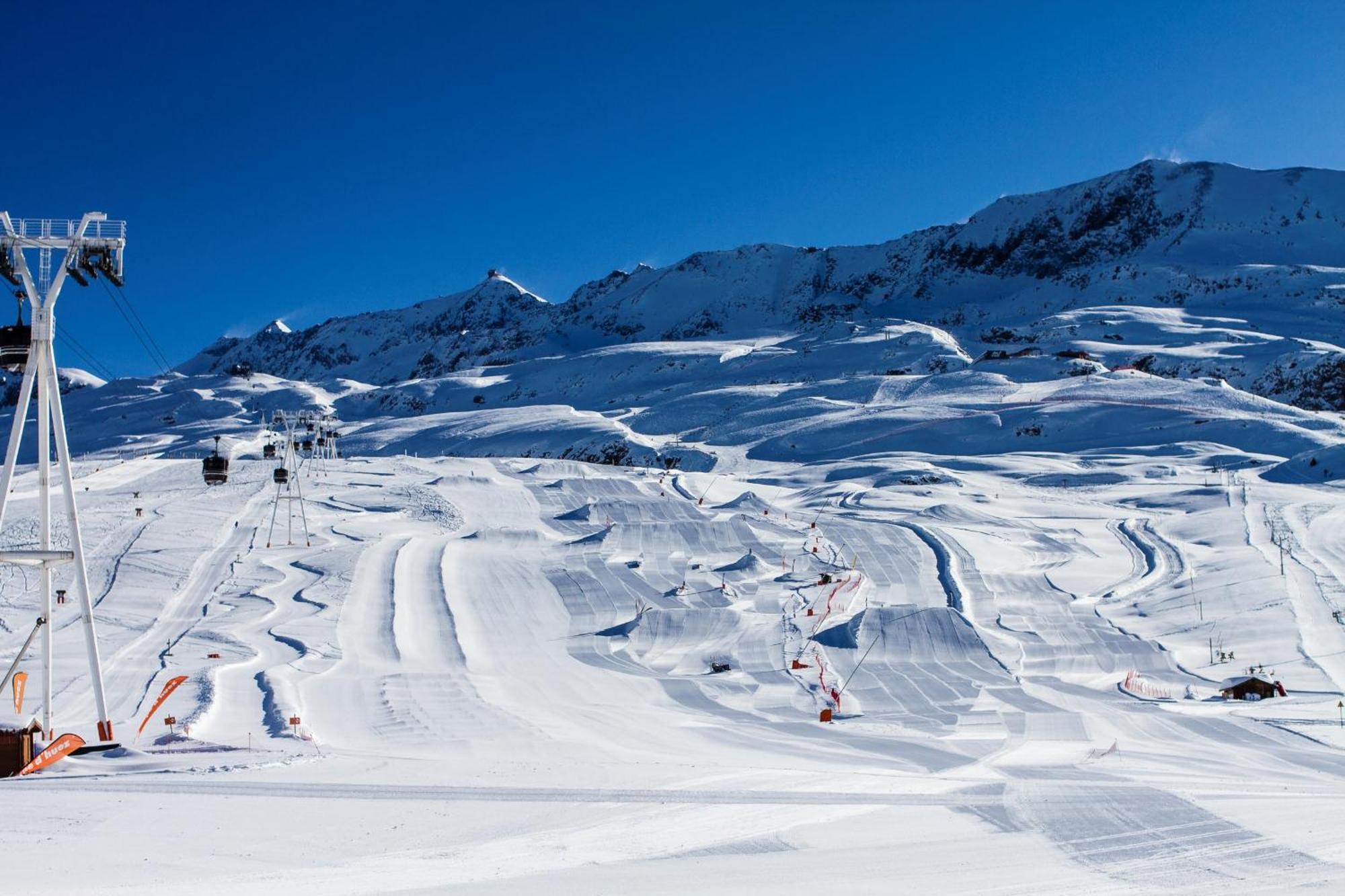 Готель Le Pic Blanc Alpe d'Huez Екстер'єр фото