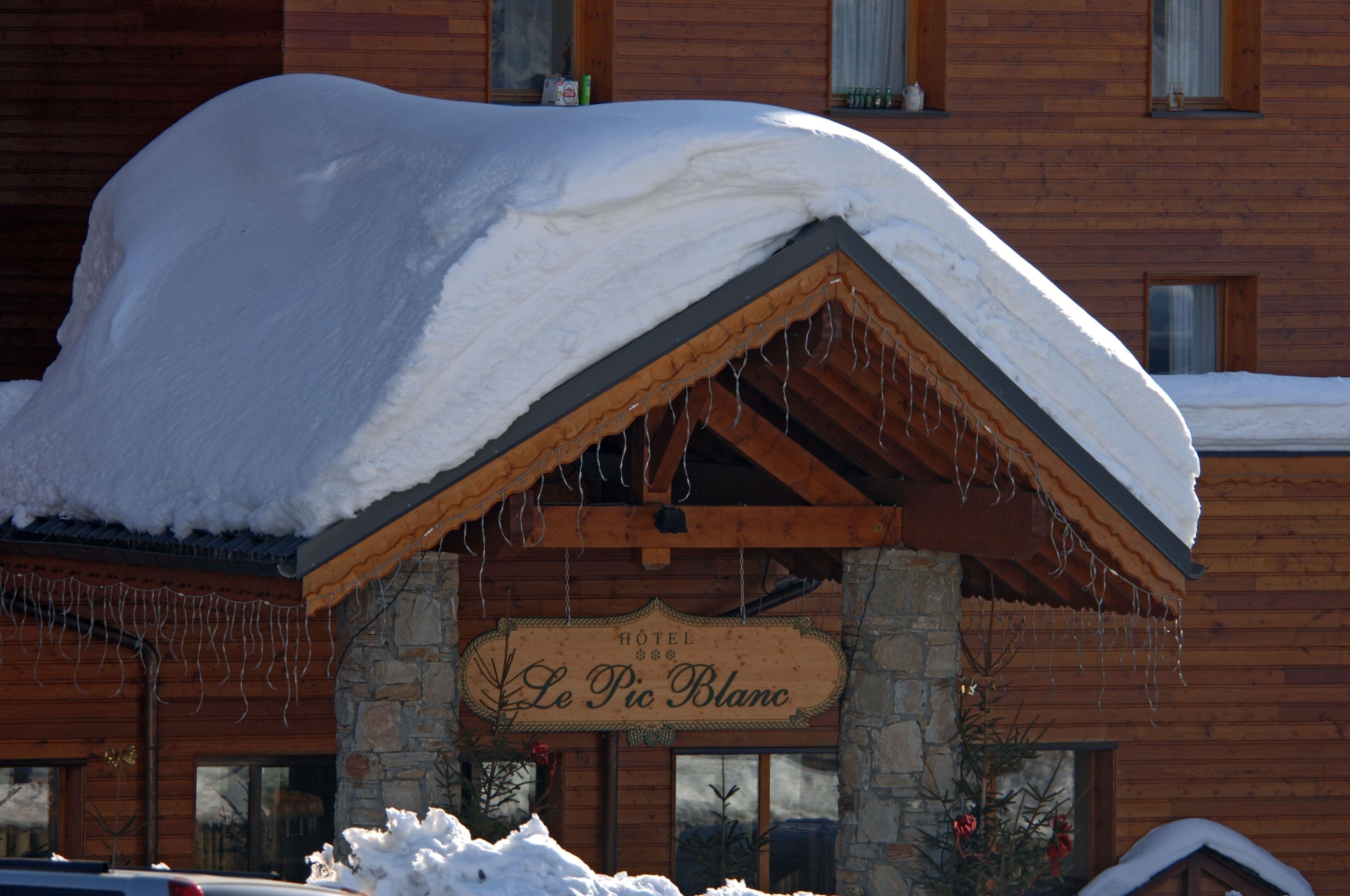 Готель Le Pic Blanc Alpe d'Huez Екстер'єр фото